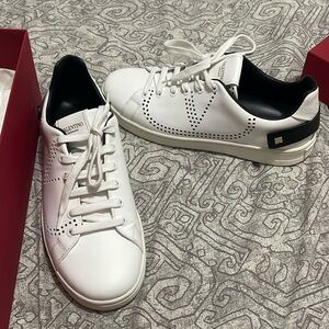 Valentino garavani sneakers